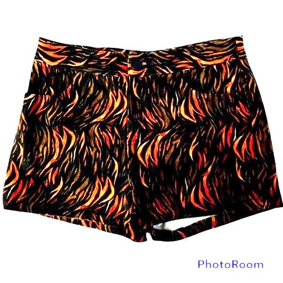 Anthropologie See U Soon Women's Mid Rise Shorts Black/Orange Size 4 - NWT - Picture 1 of 9